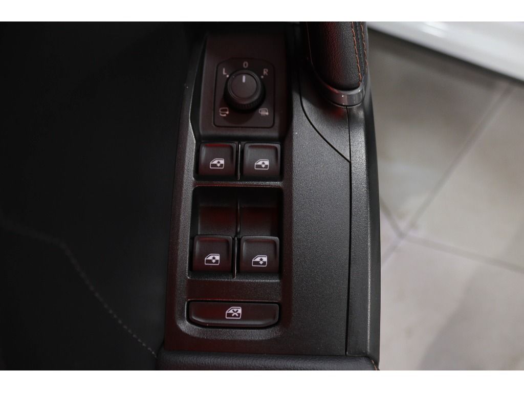 cupra-formentor-2023-gasolina-1498cc