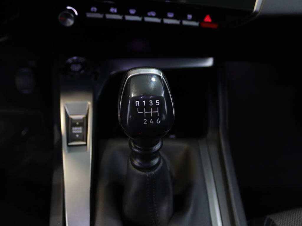 peugeot-308-2022-diesel-1499cc