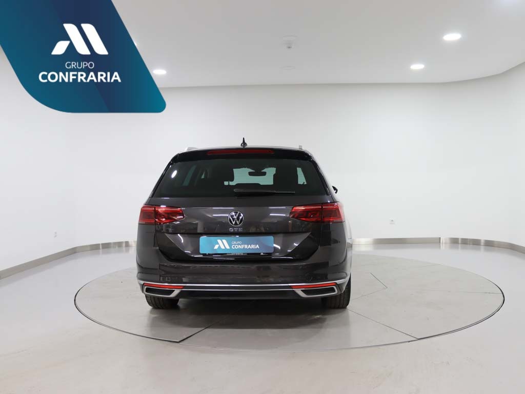 volkswagen-passat-variant-2021-hibrido-1395cc