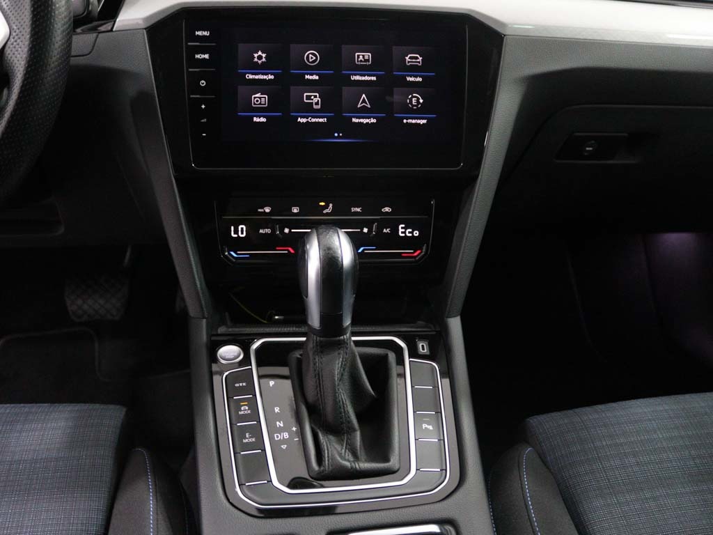 volkswagen-passat-variant-2021-hibrido-1395cc