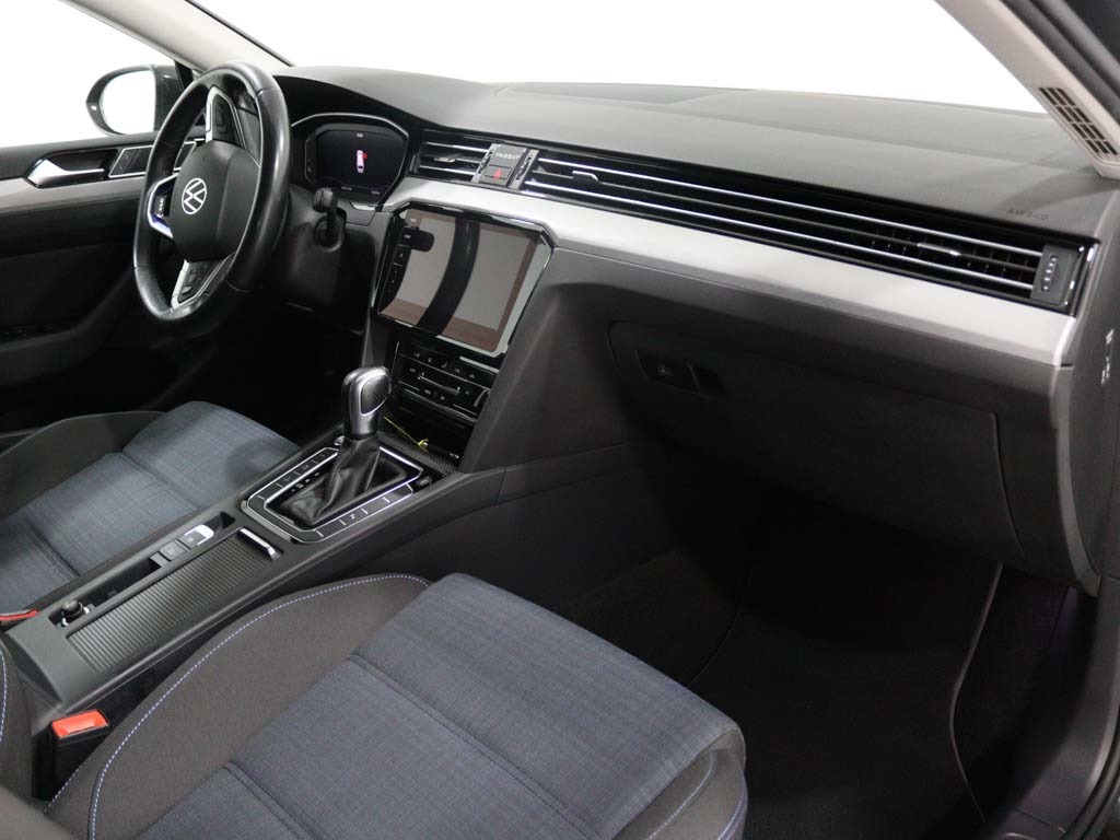 volkswagen-passat-variant-2021-hibrido-1395cc