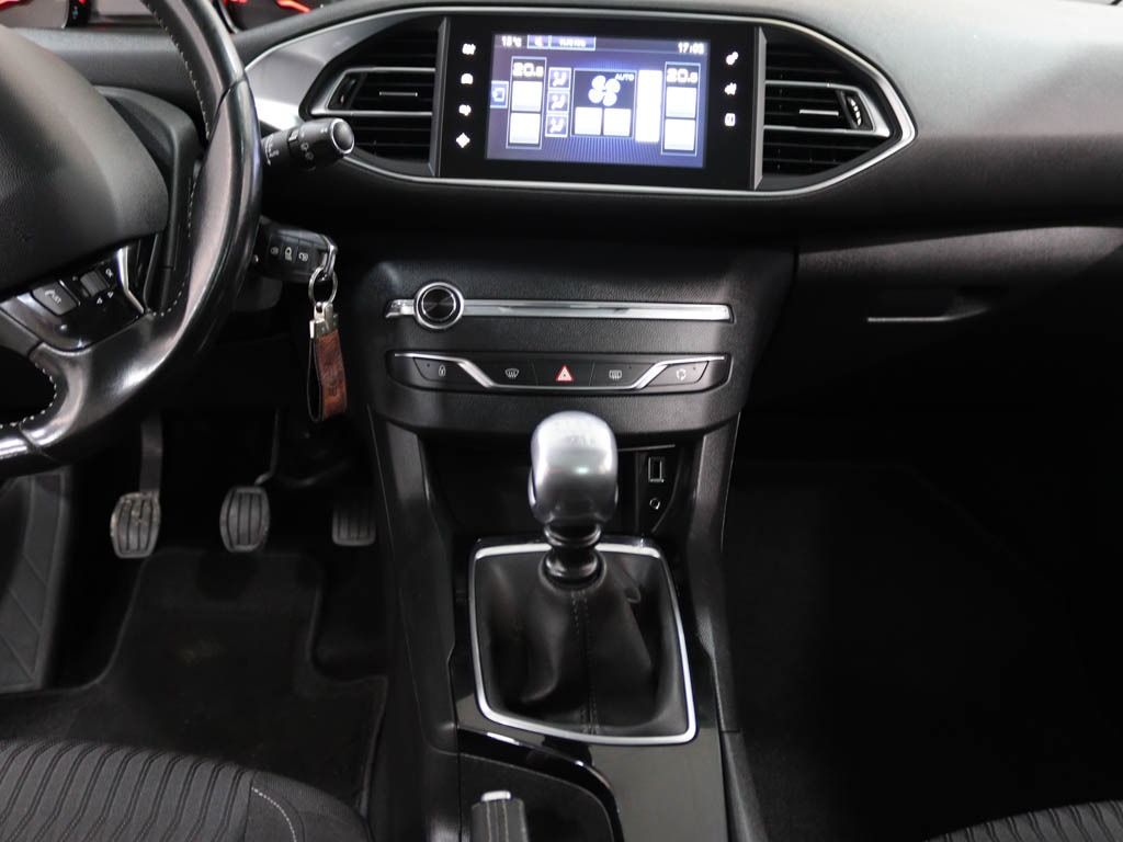 peugeot-308-sw-2014-diesel-1560cc