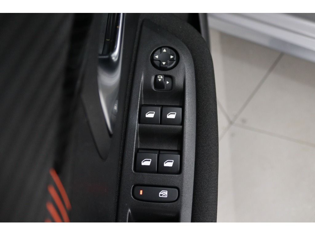 peugeot-208-2022-diesel-1499cc
