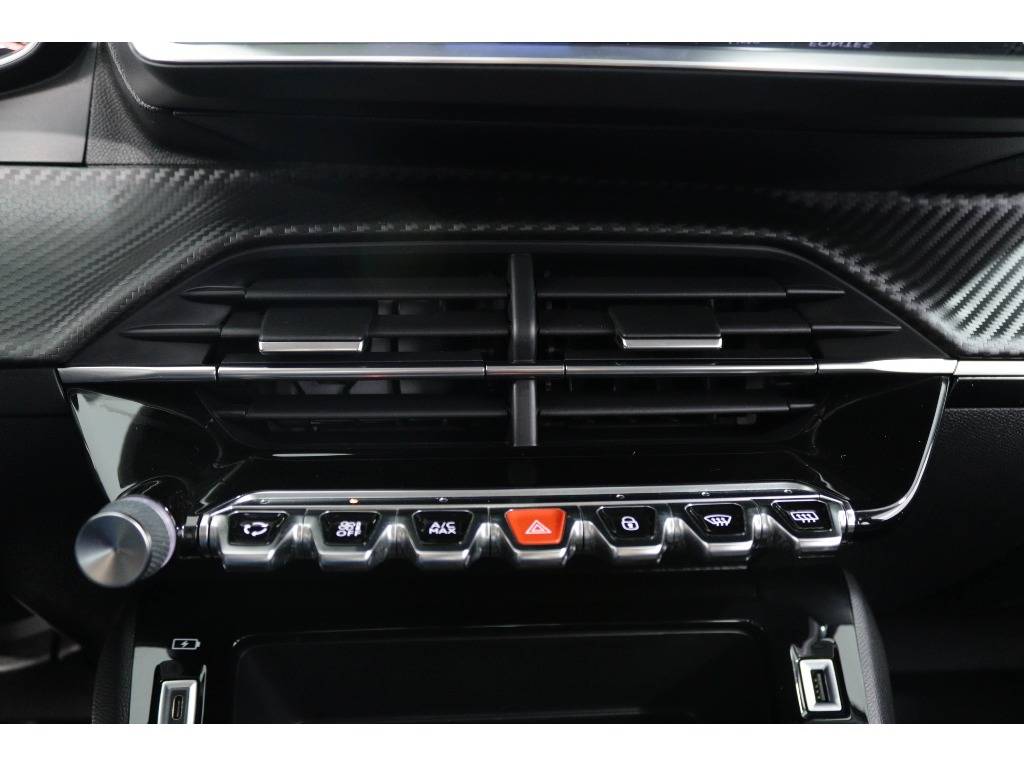 peugeot-208-2022-diesel-1499cc