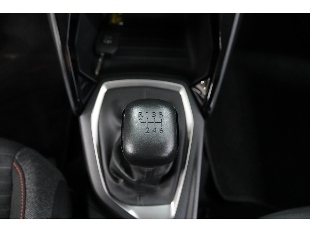 peugeot-208-2022-diesel-1499cc