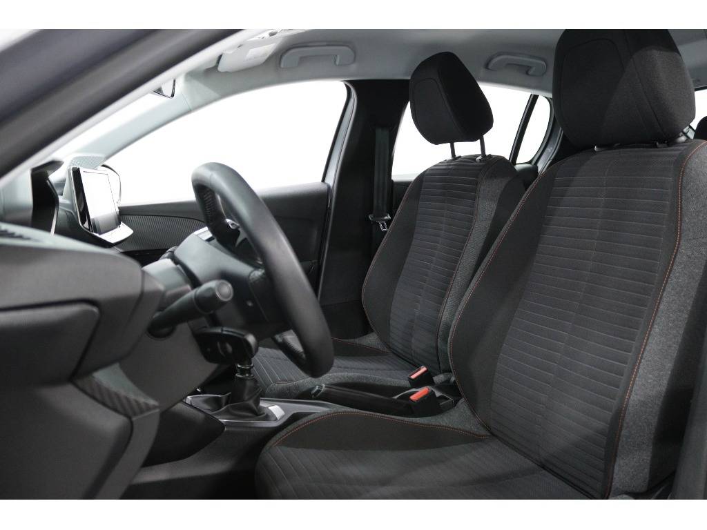 peugeot-208-2022-diesel-1499cc