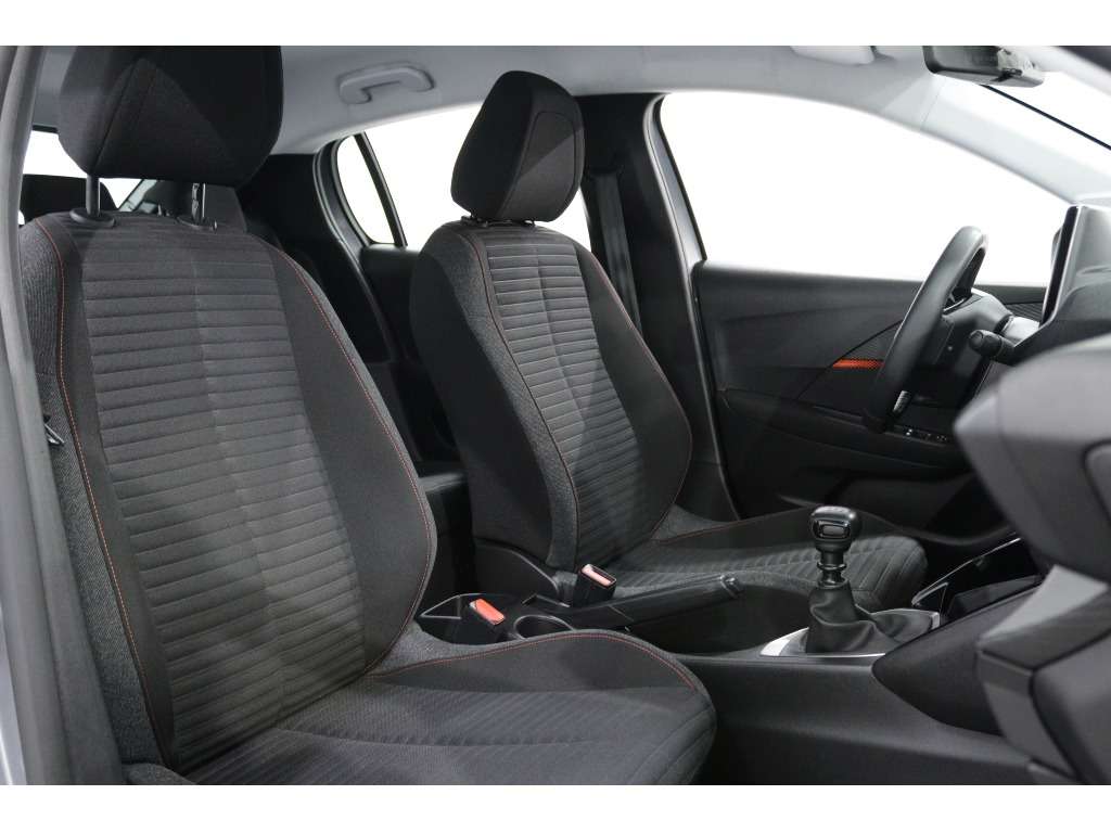 peugeot-208-2022-diesel-1499cc