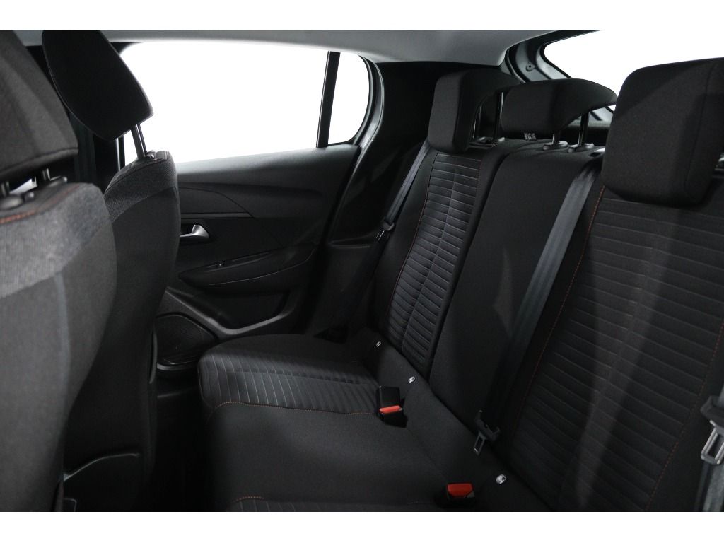 peugeot-208-2022-diesel-1499cc