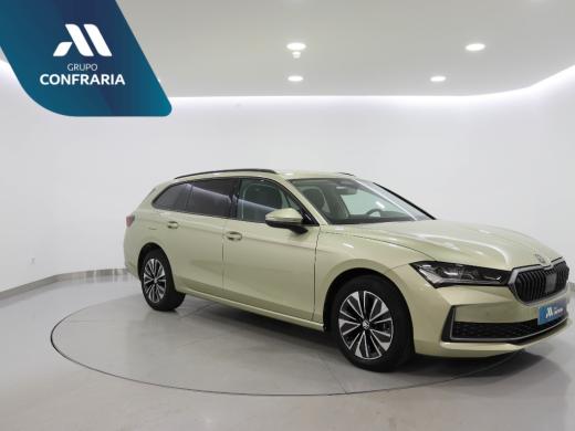 skoda-superb-2025-hibrido-1498cc