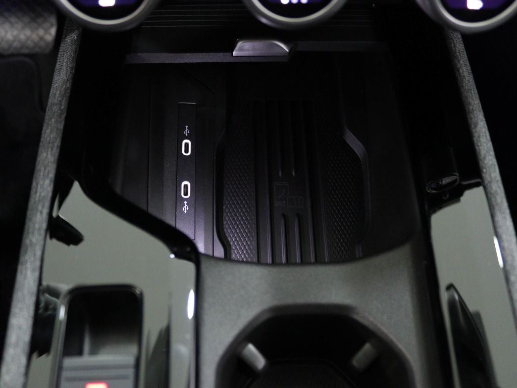 skoda-superb-2025-hibrido-1498cc