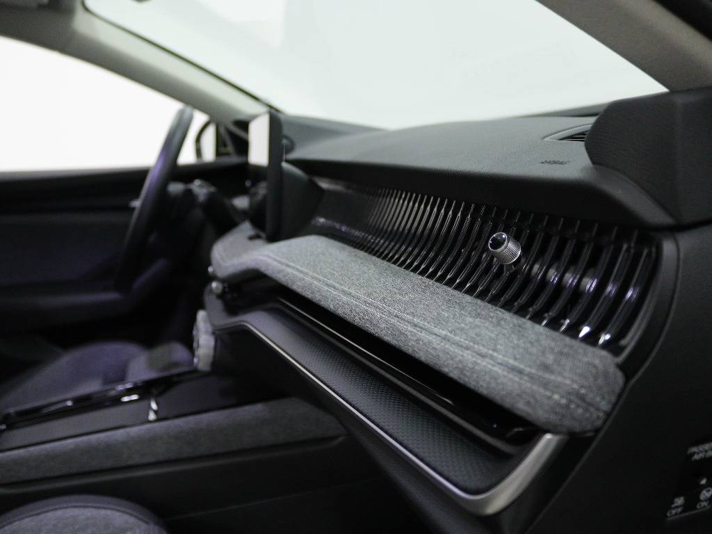 skoda-superb-2025-hibrido-1498cc
