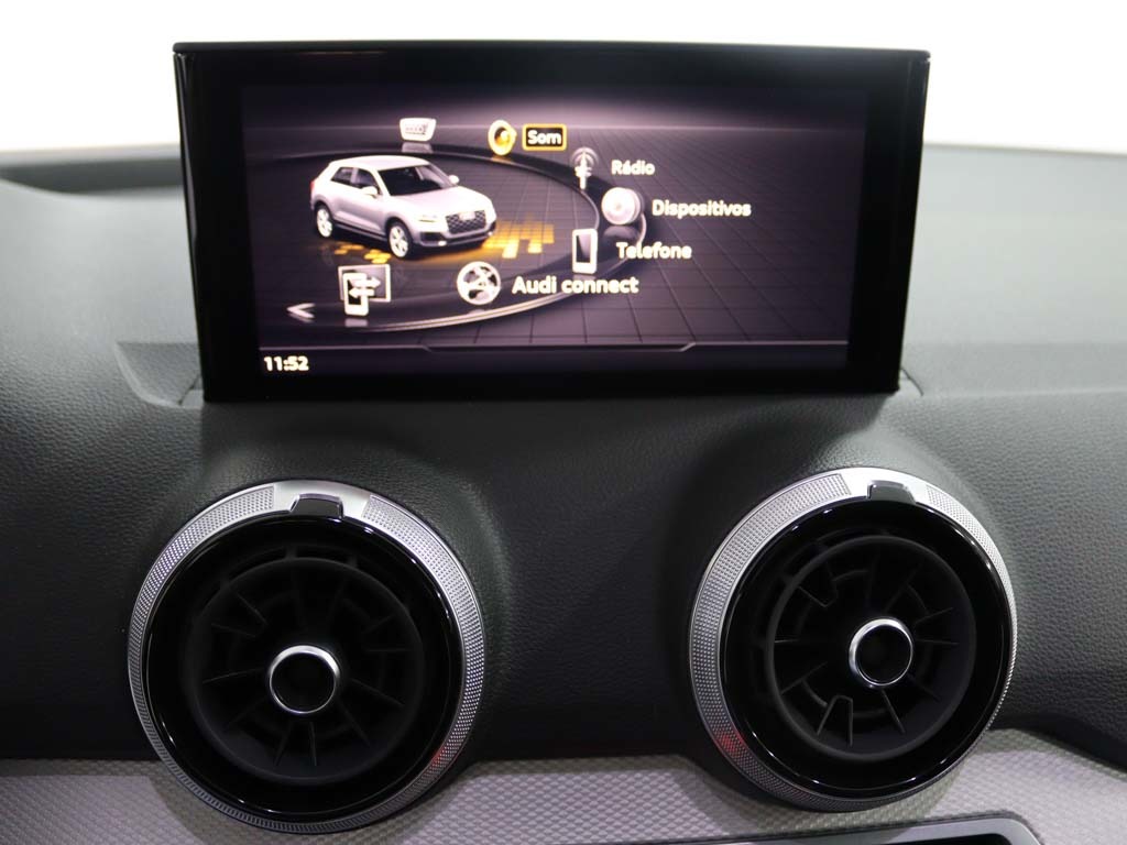 audi-q2-2024-gasolina-999cc