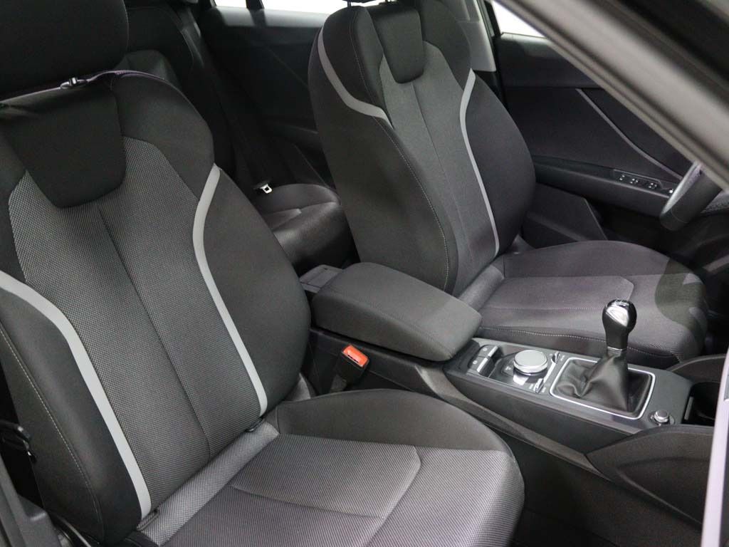 audi-q2-2024-gasolina-999cc