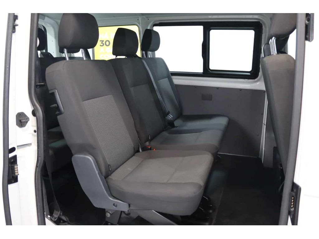 volkswagen-transporter-2020-diesel-1968cc