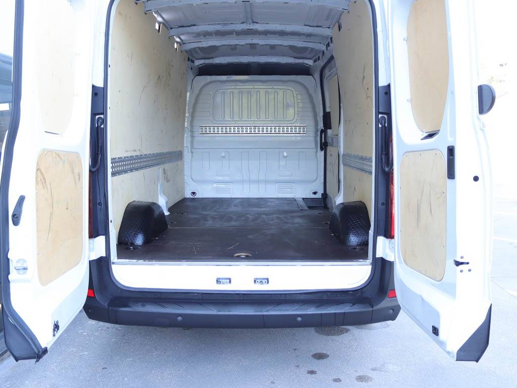 maxus-deliver-9-2024-diesel-1996cc