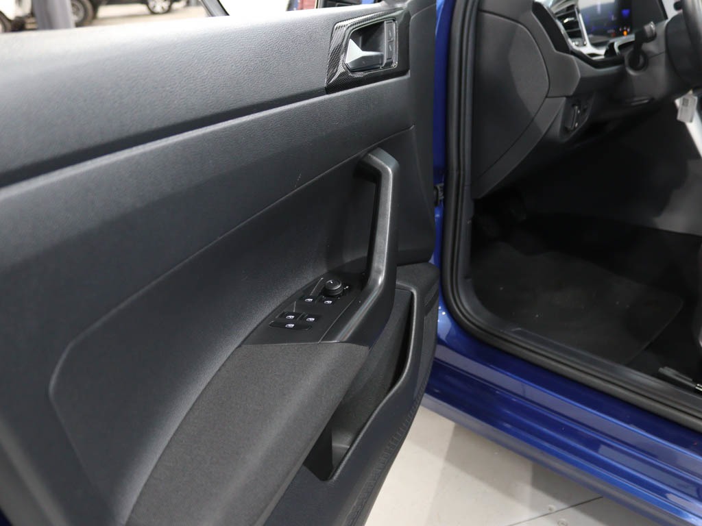 volkswagen-polo-2024-gasolina-999cc