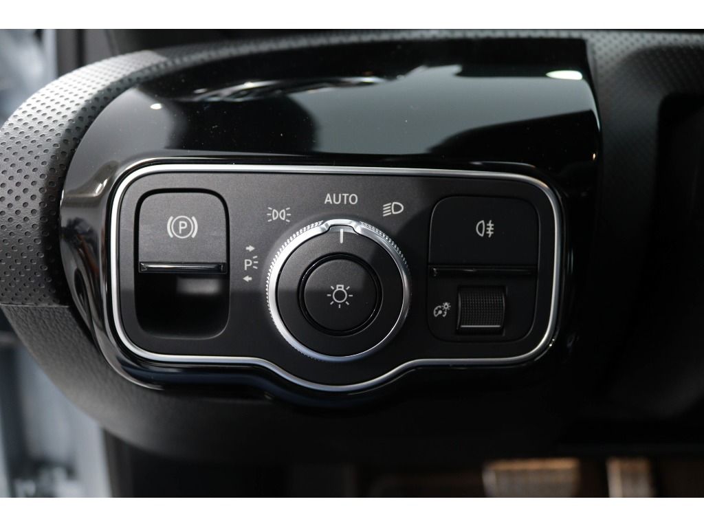 mercedes-benz-classe-a-2024-hibrido-a-gasolina-0cc