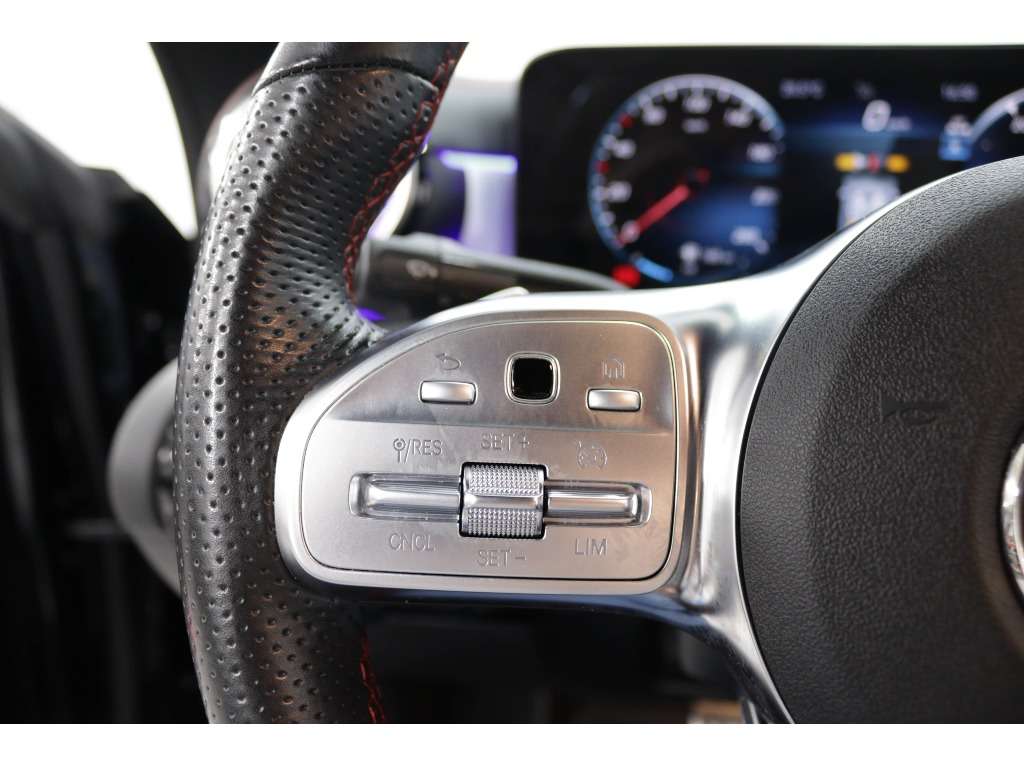 mercedes-benz-cla-2023-hibrido-1332cc