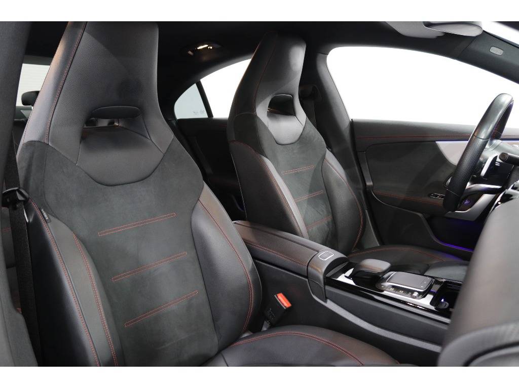 mercedes-benz-cla-2023-hibrido-1332cc