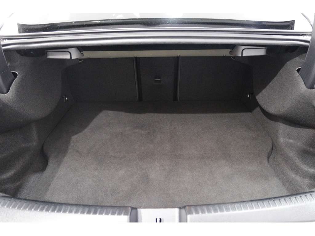 mercedes-benz-cla-2023-hibrido-1332cc