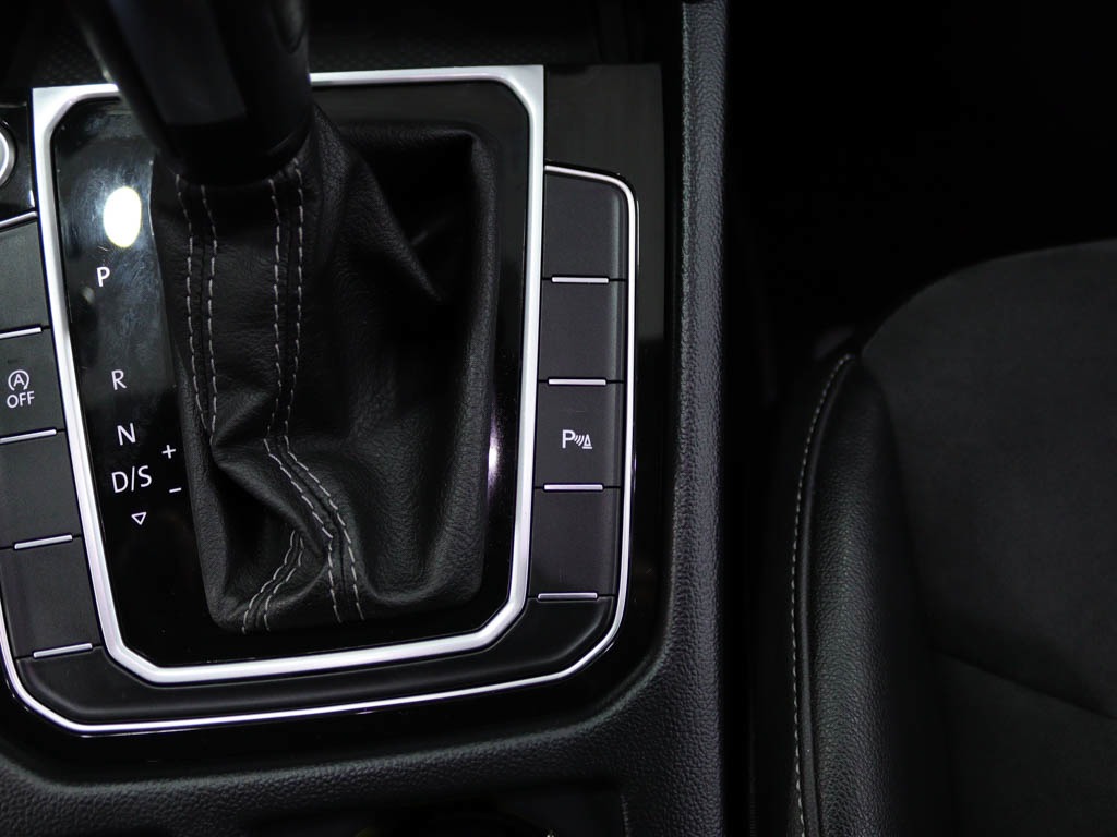 volkswagen-arteon-2023-diesel-1968cc