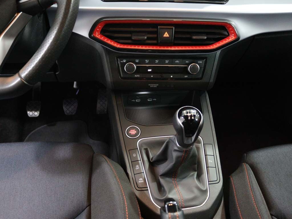 seat-ibiza-2024-gasolina-999cc