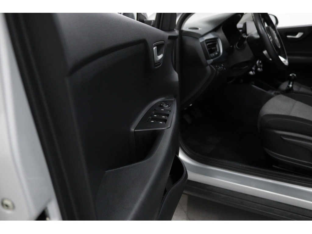 kia-stonic-2023-gasolina-998cc
