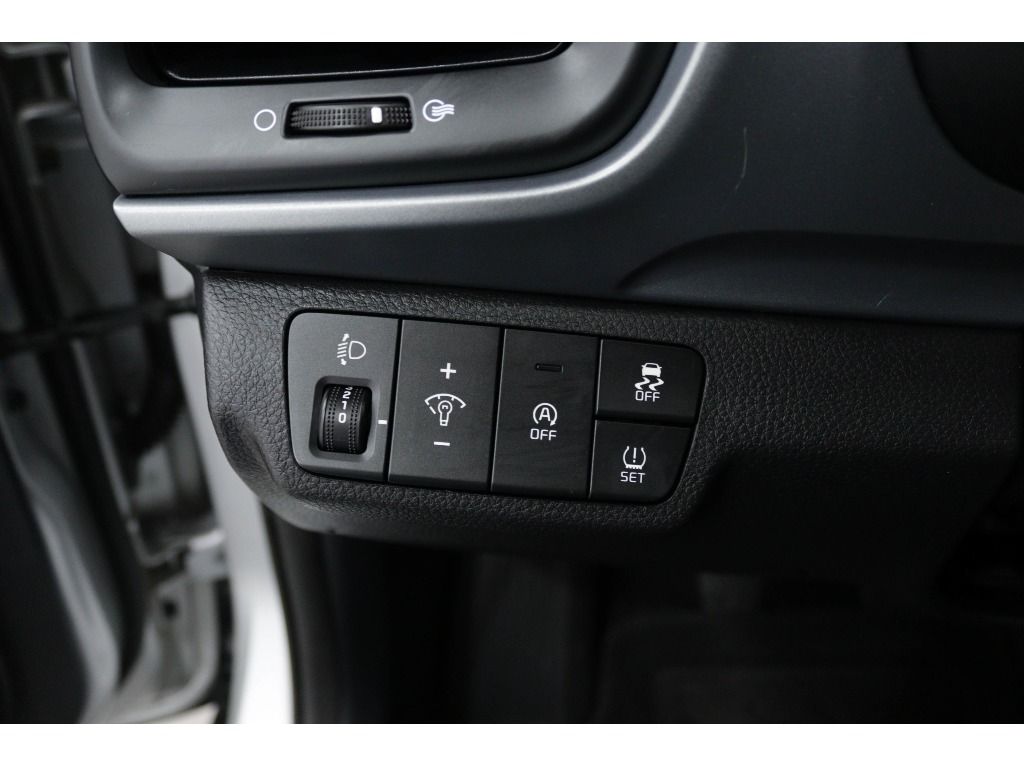 kia-stonic-2023-gasolina-998cc