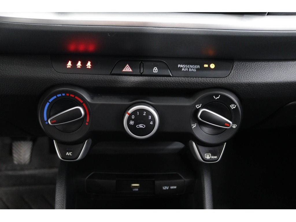 kia-stonic-2023-gasolina-998cc