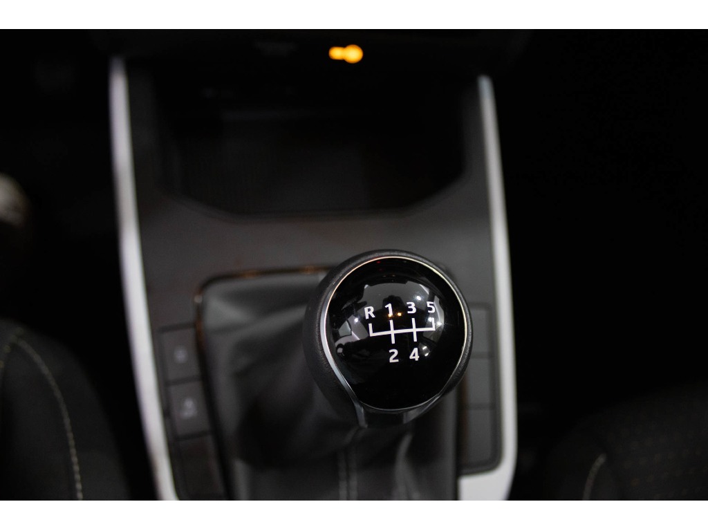 seat-arona-2024-gasolina-999cc