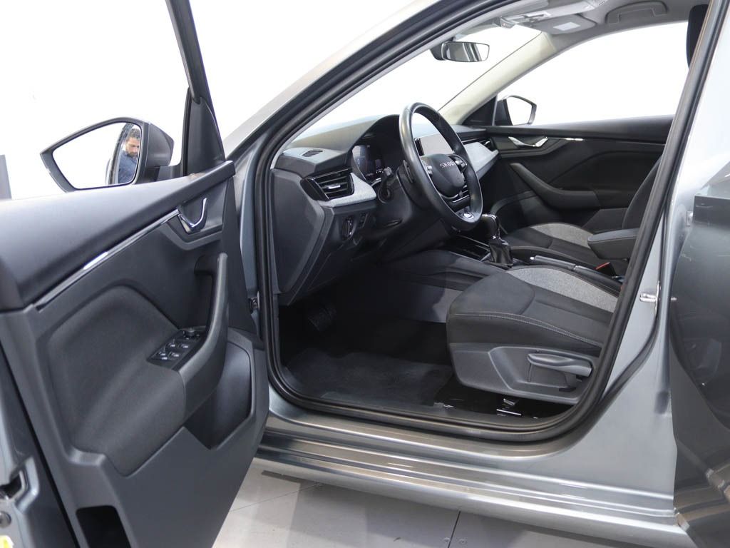 skoda-scala-2025-gasolina-999cc