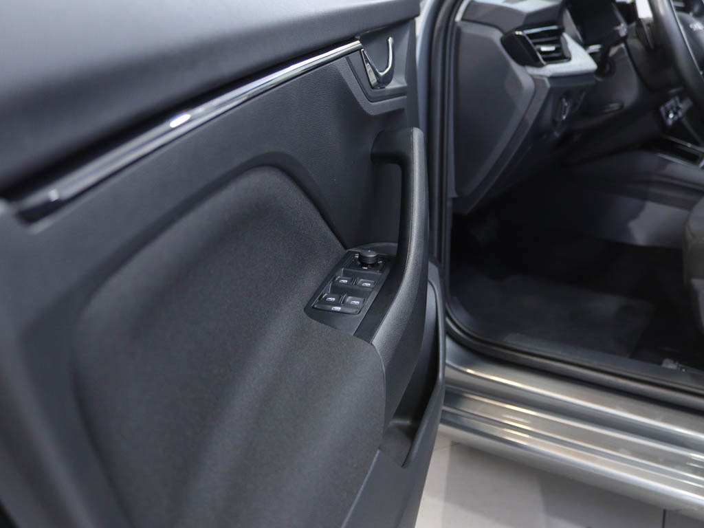 skoda-scala-2025-gasolina-999cc