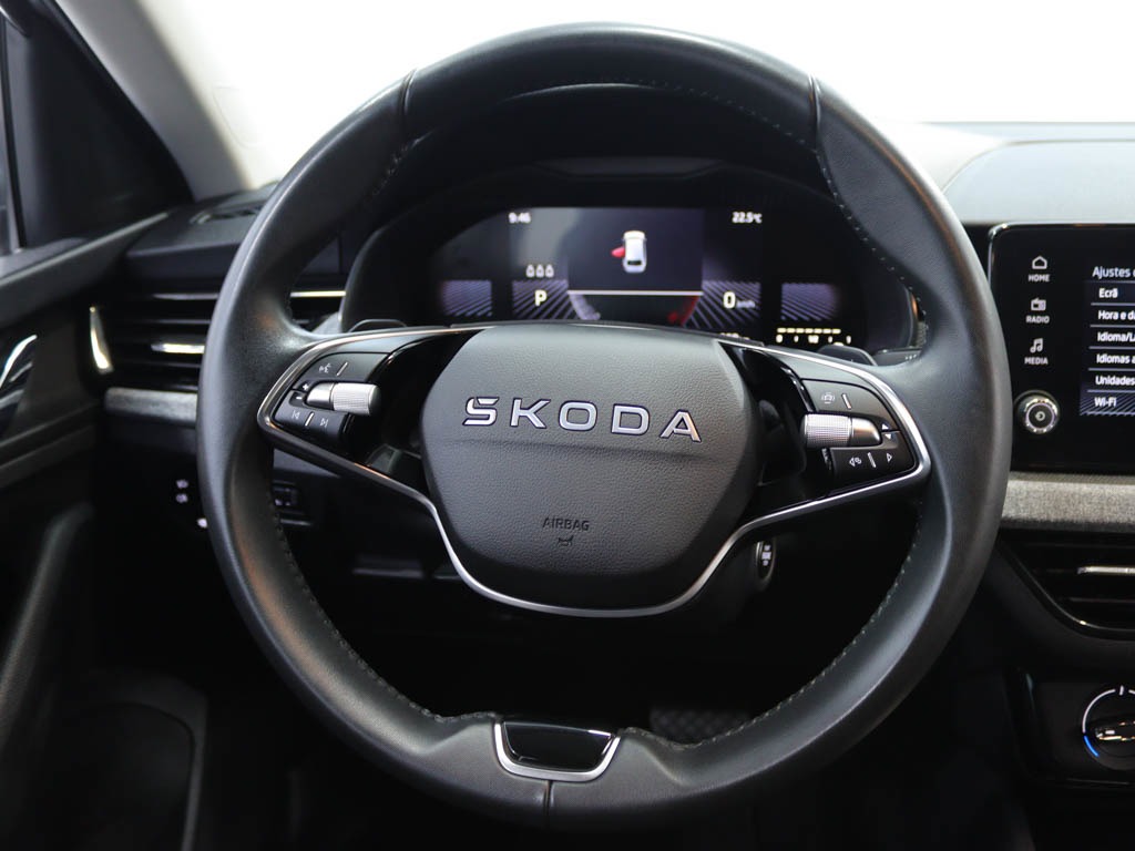 skoda-scala-2025-gasolina-999cc