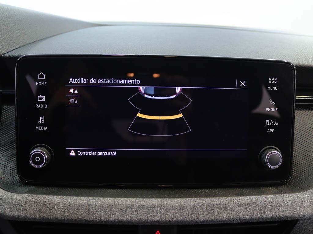 skoda-scala-2025-gasolina-999cc