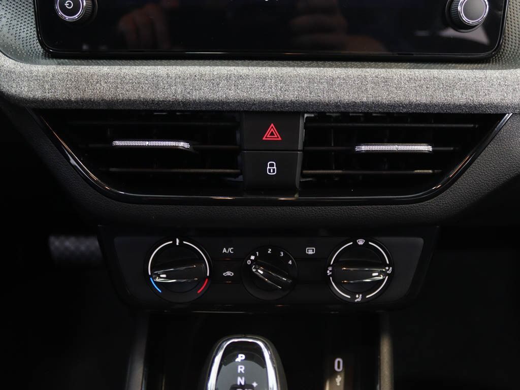 skoda-scala-2025-gasolina-999cc