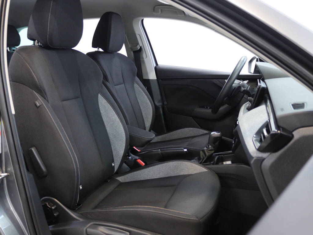 skoda-scala-2025-gasolina-999cc