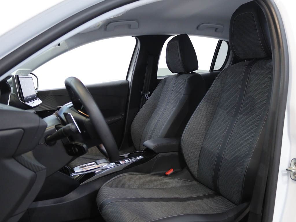 peugeot-208-2025-gasolina-1199cc