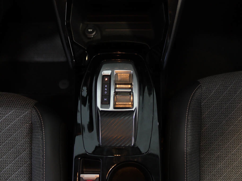peugeot-208-2025-gasolina-1199cc