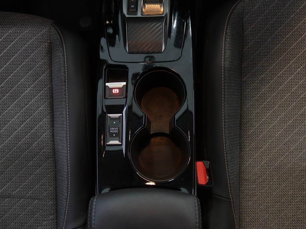 peugeot-208-2025-gasolina-1199cc