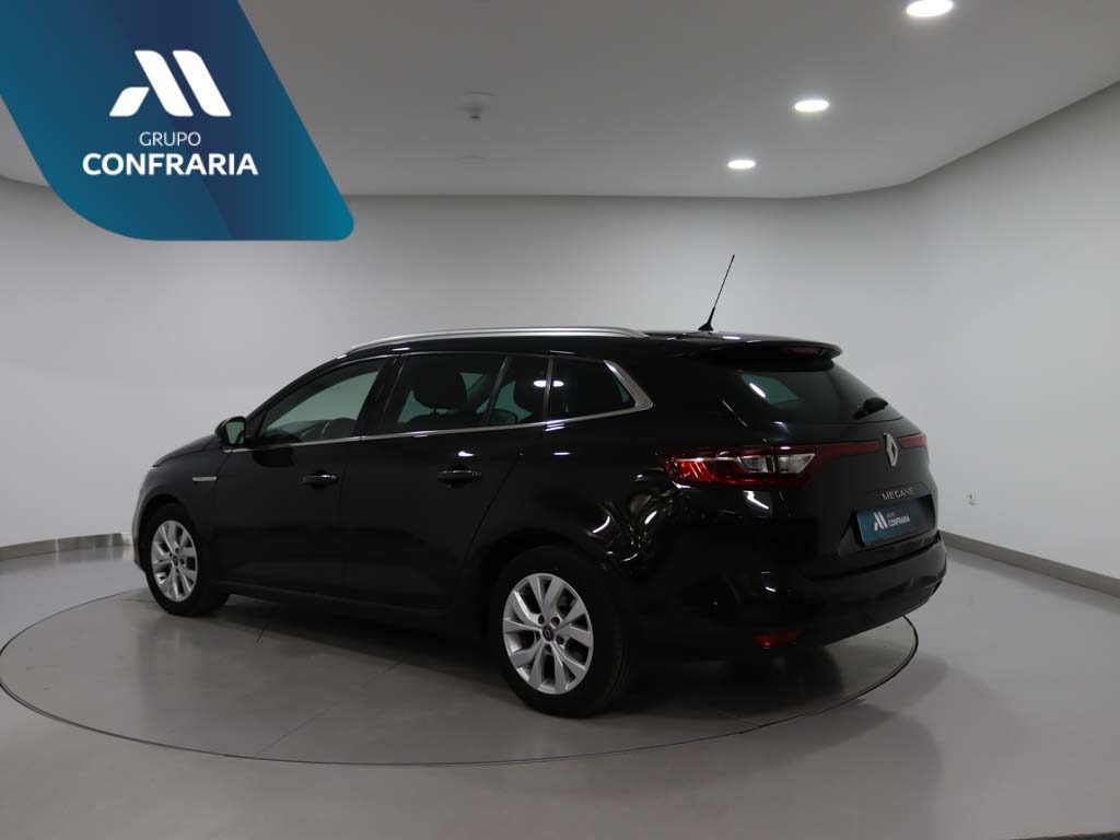 renault-megane-sport-tourer-2021-diesel-1461cc