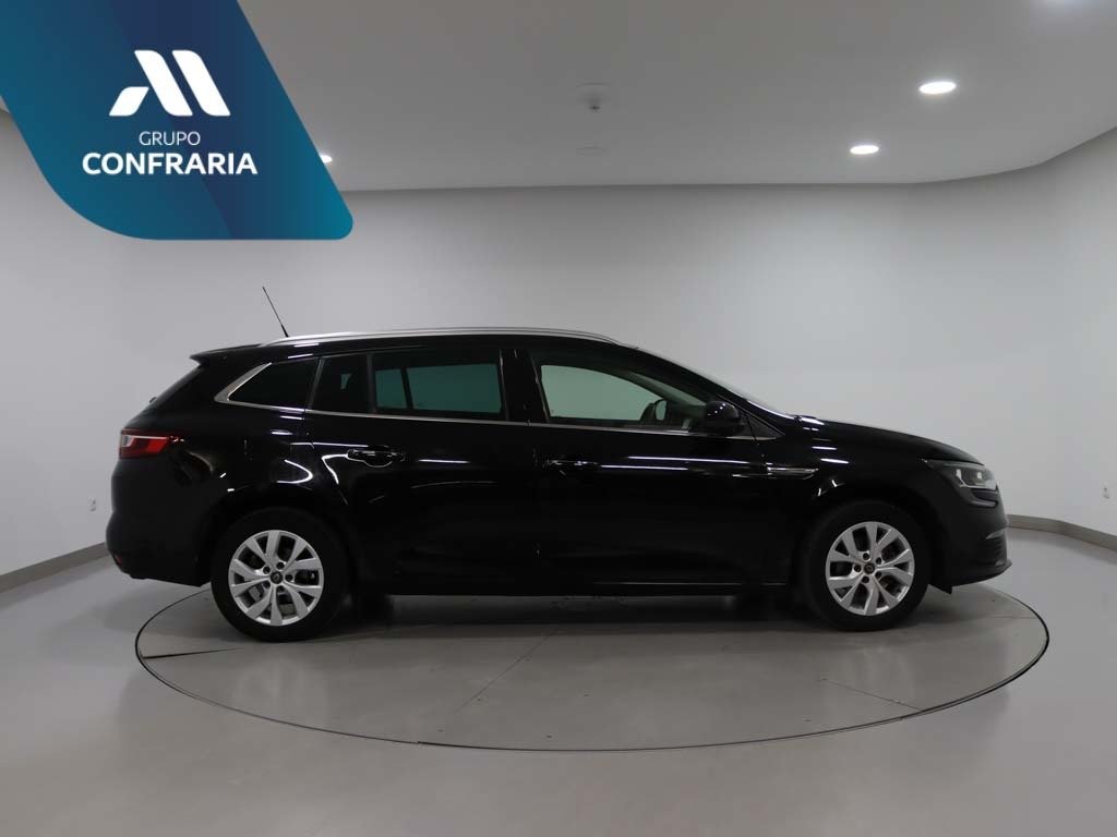 renault-megane-sport-tourer-2021-diesel-1461cc