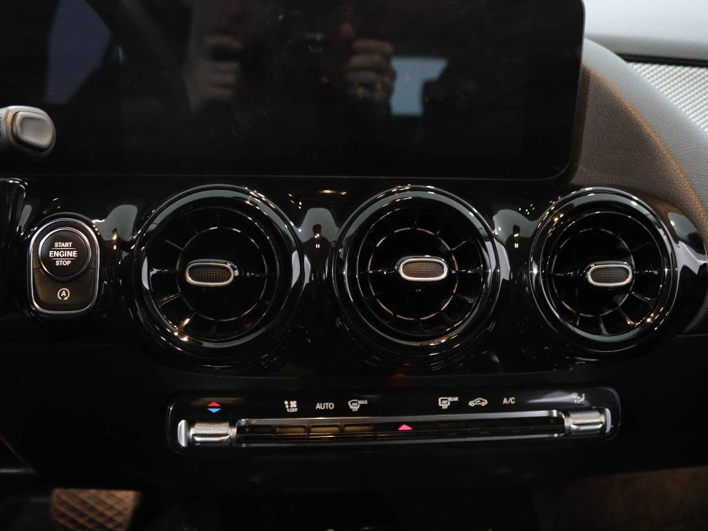 mercedes-benz-gla-2020-diesel-1950cc