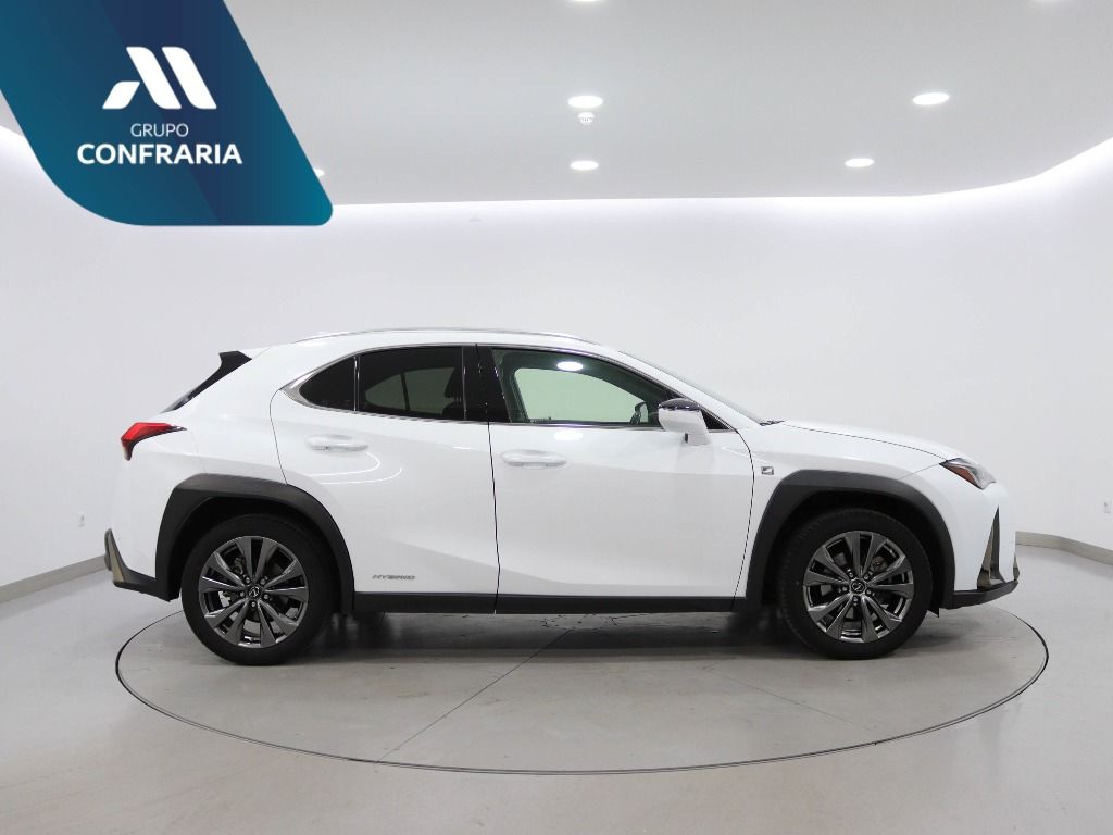 lexus-ux-2021-hibrido-a-gasolina-1987cc