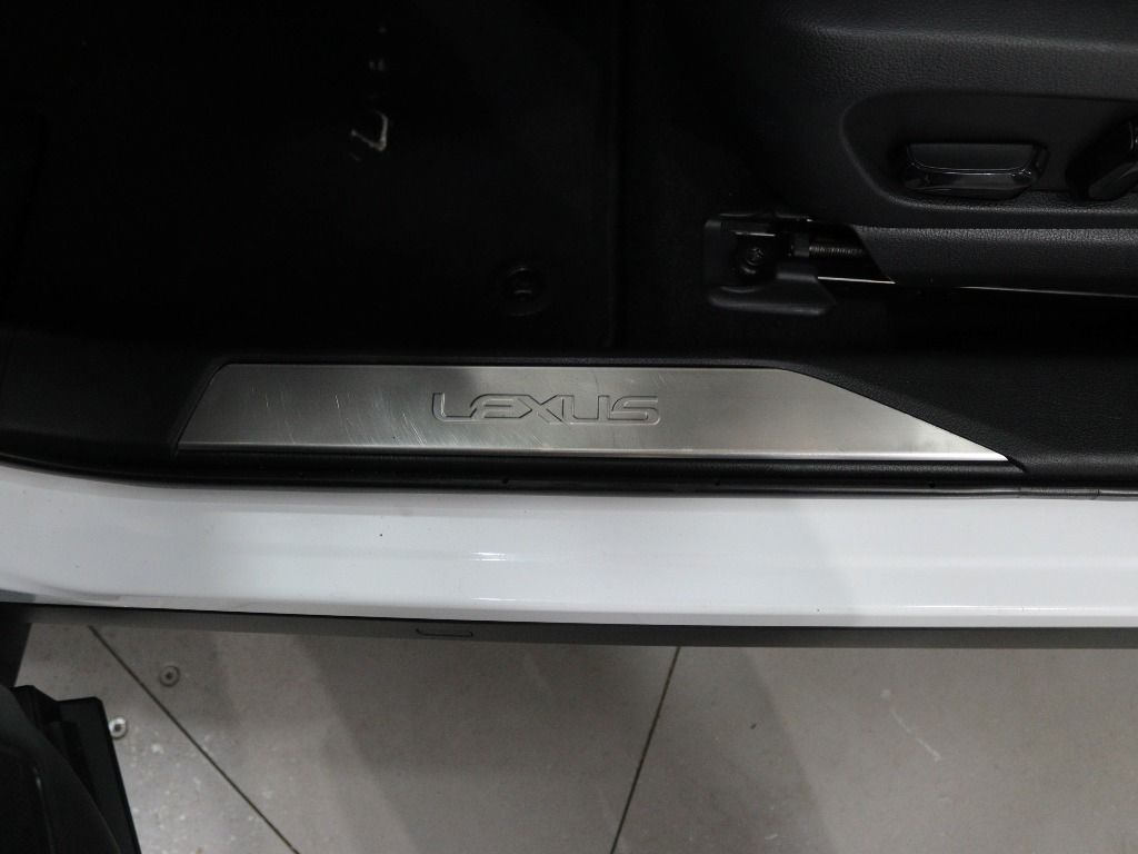 lexus-ux-2021-hibrido-a-gasolina-1987cc