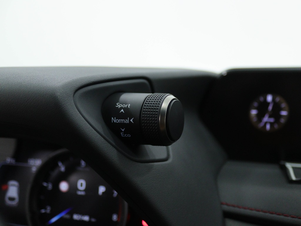 lexus-ux-2021-hibrido-a-gasolina-1987cc