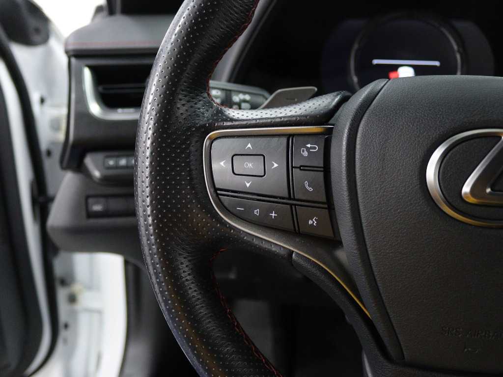 lexus-ux-2021-hibrido-a-gasolina-1987cc