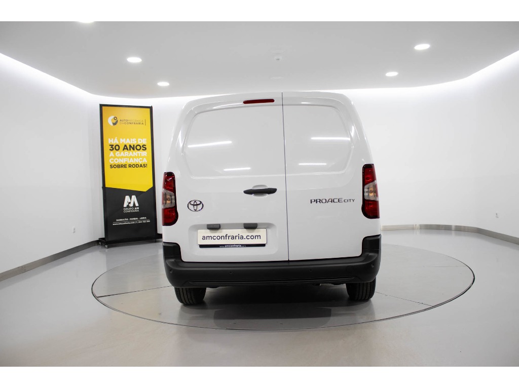 toyota-proace-2025-diesel-1499cc