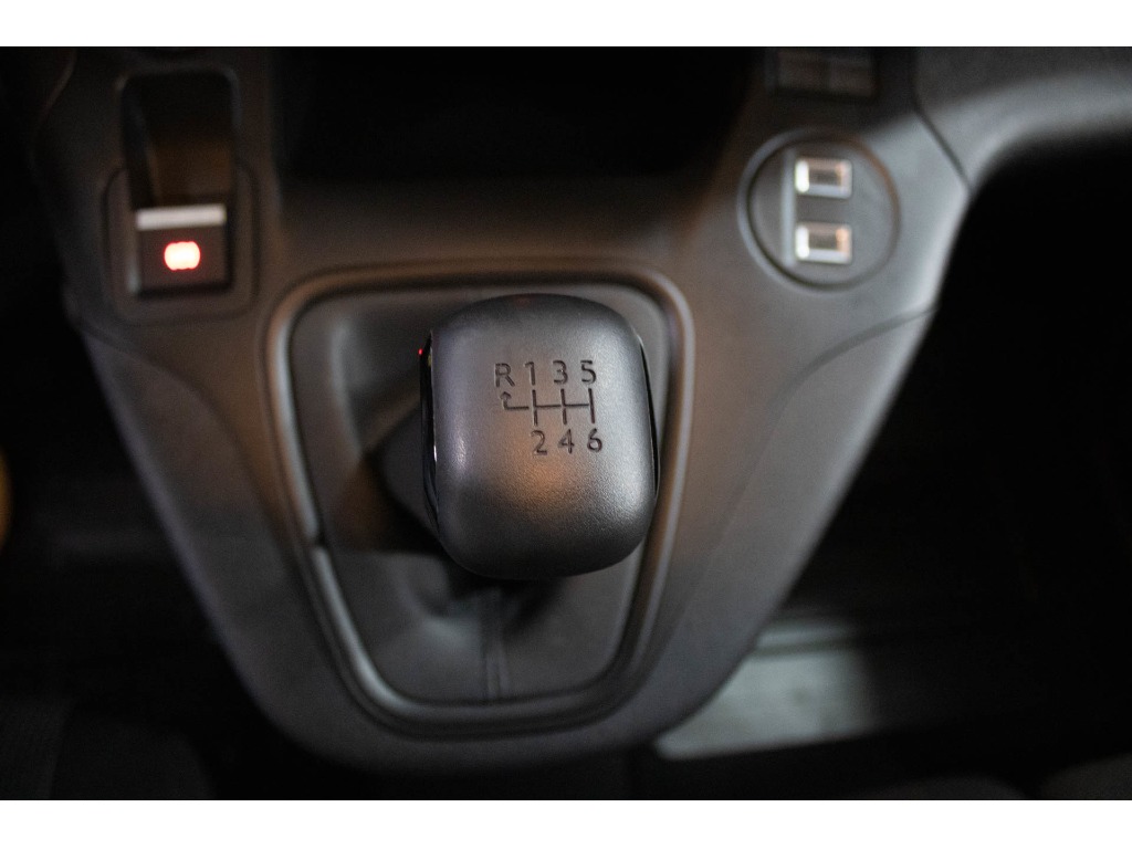 toyota-proace-2025-diesel-1499cc