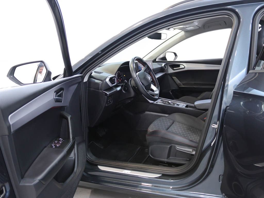 seat-leon-st-2023-hibrido-a-gasolina-1395cc