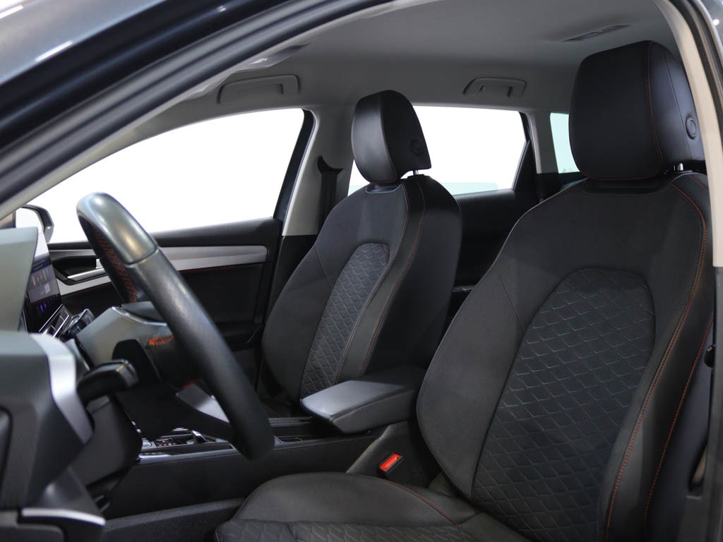 seat-leon-st-2023-hibrido-a-gasolina-1395cc